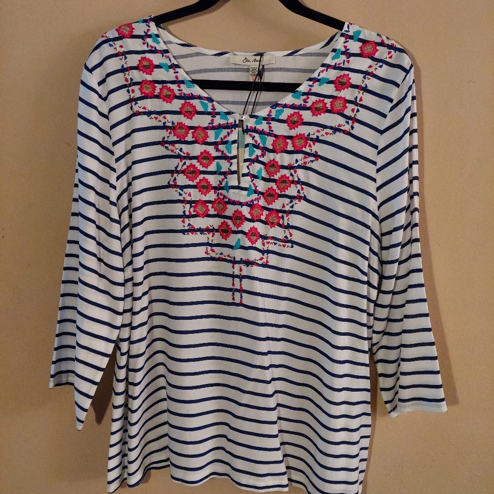 Ella Moon embroidered boho Aztec white navy pinstripe lightweight top. XL
